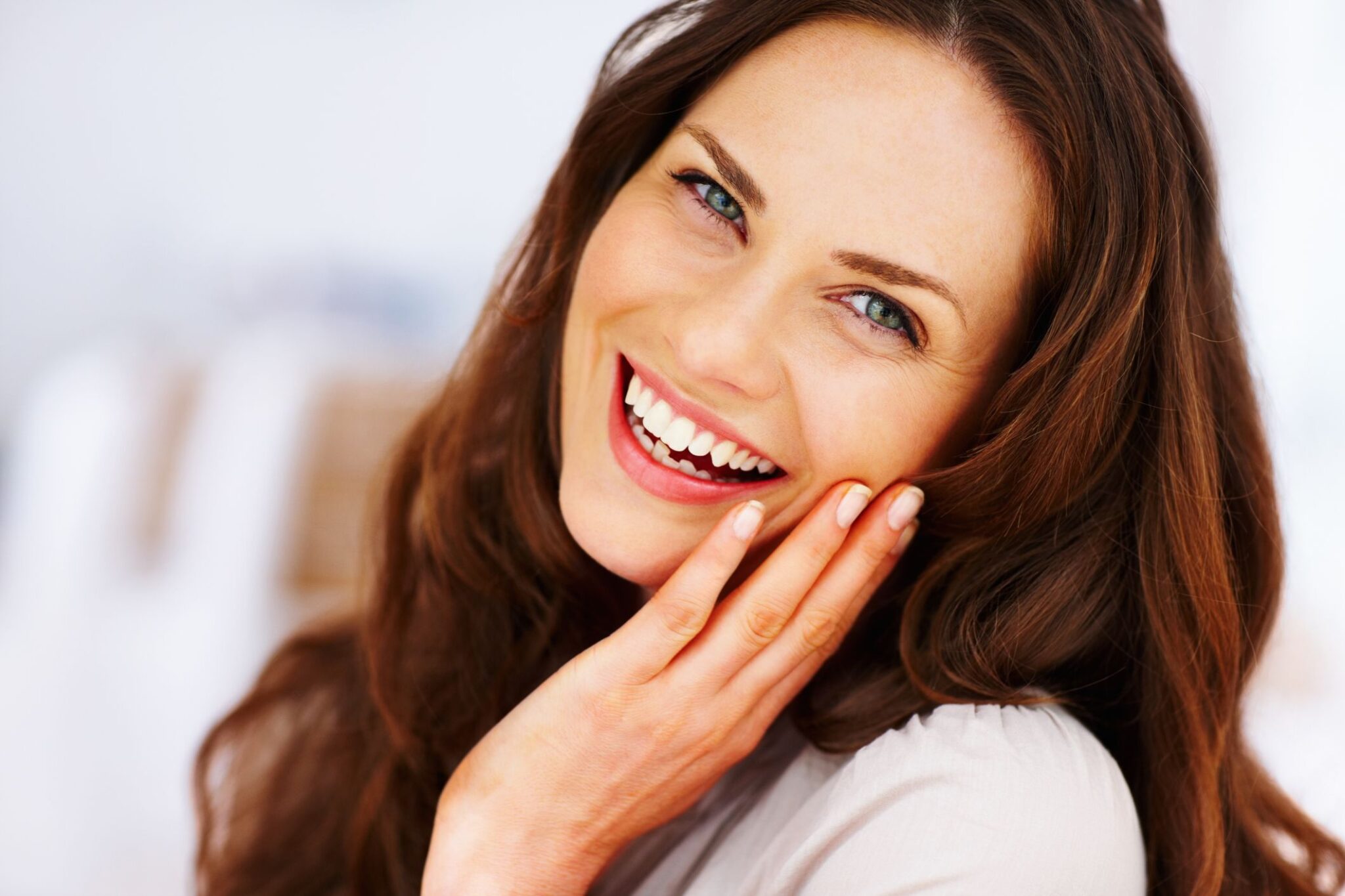 Tooth Bonding vs. Whitening Dentist in Nashville, TN